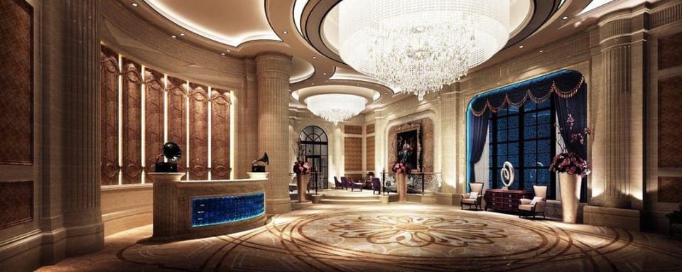 Chengdu French Theme Gold Palace Hotel in Chengdu