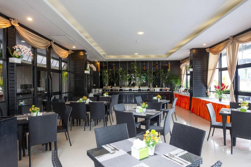 Golden Tulip Essential Pattaya Hotel in Pattaya City
