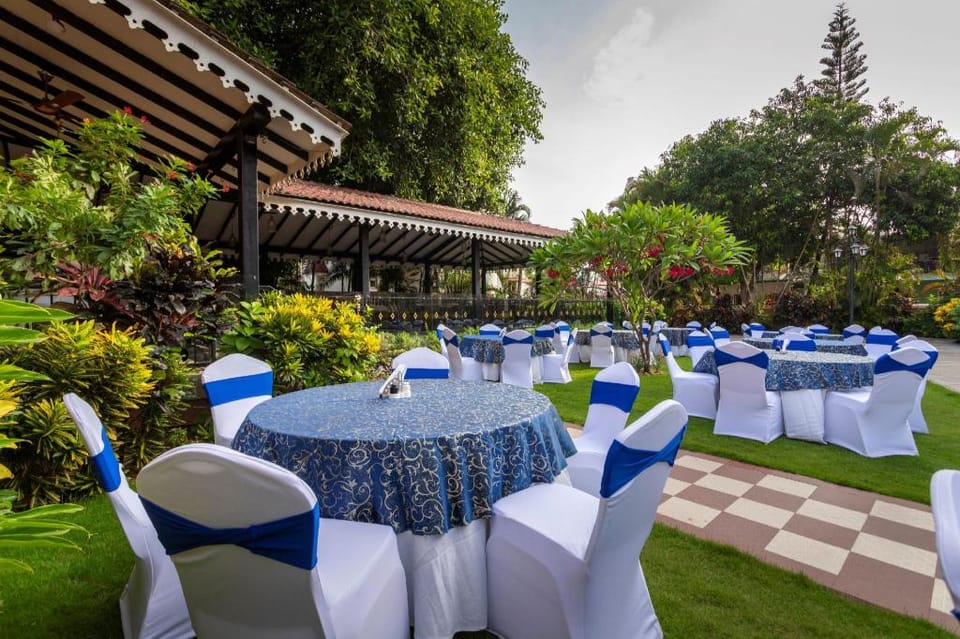 De Mandarin Beach Resort Suites and Villas Resort in Candolim