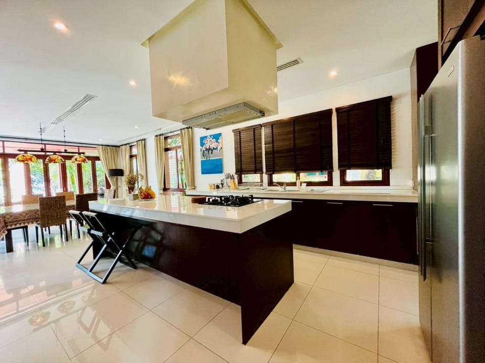 Amatapura Beachfront Villa 12, SHA Certified Villa in Krabi Changwat