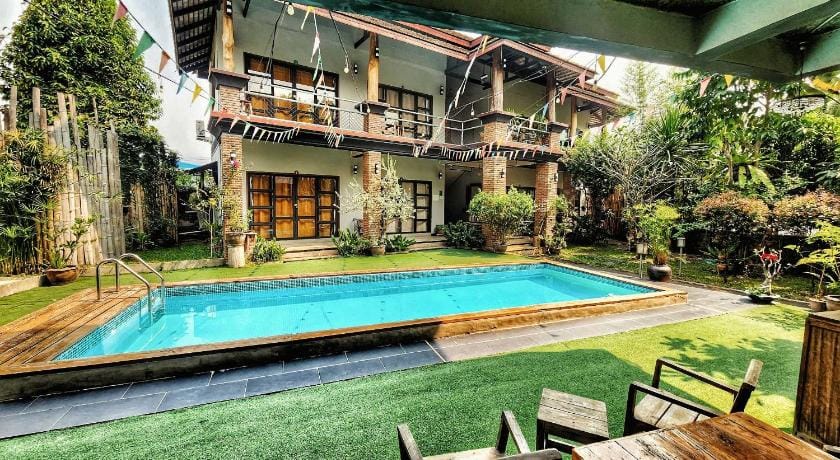 Above The Sea Boutique Hotel Bed and Breakfast in Thailand