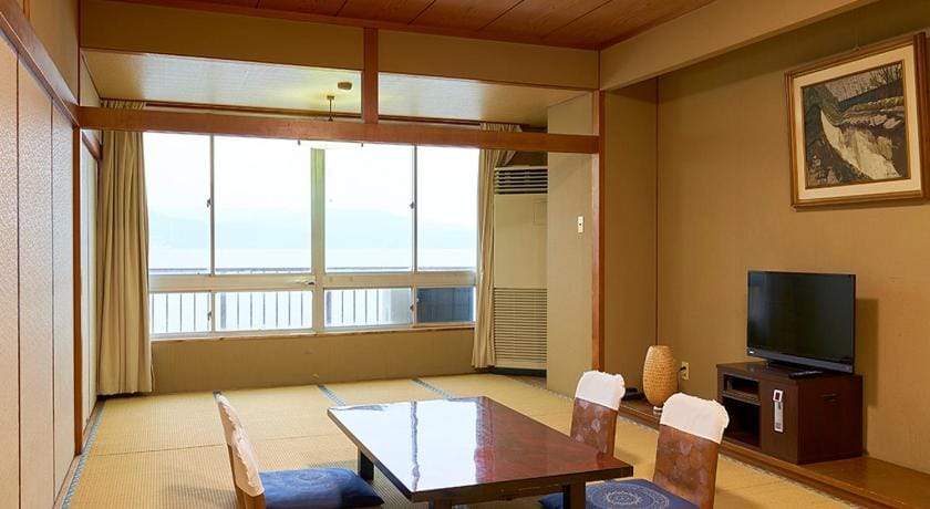 Hotel Shinwaka Lodge Ryokan in Japan