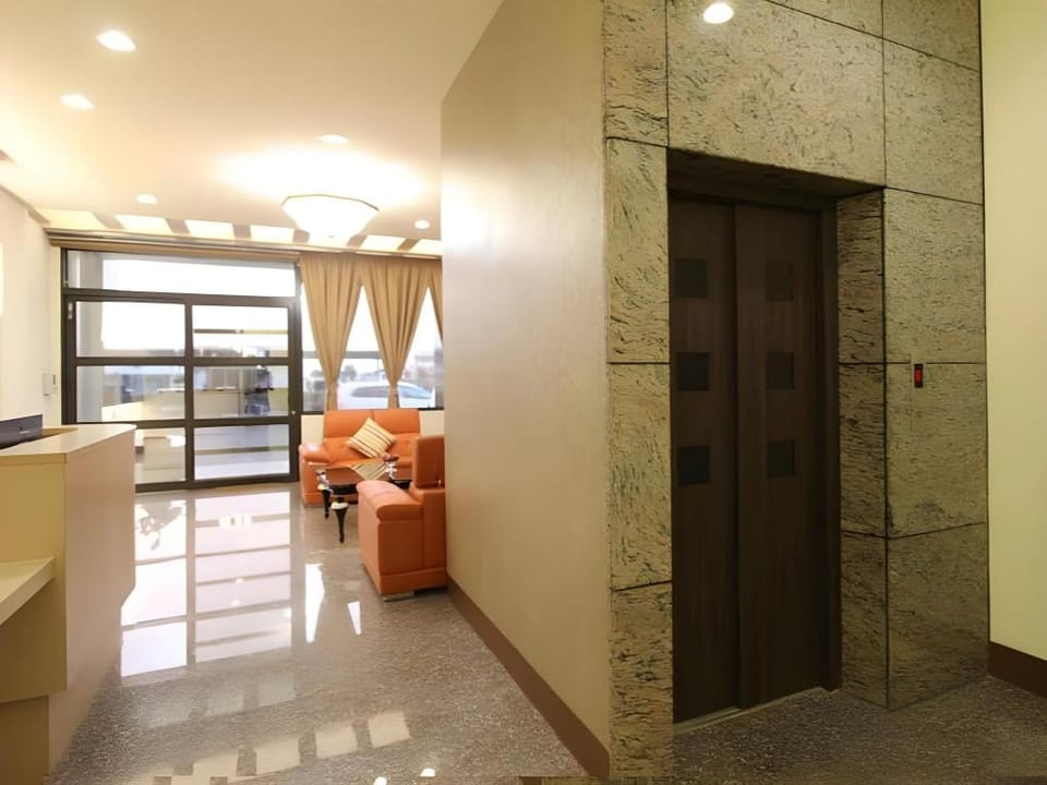Artdeco Guest House Bed and Breakfast in Hengchun Township