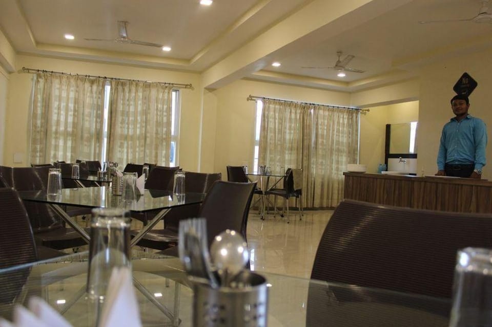 Hotel Alpha Hotel in Vadodara