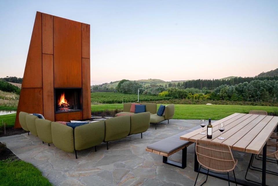 Craggy Range Luxury Vineyard Retreat Lodge in Havelock North