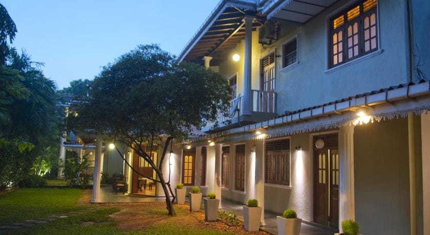 Hotel Sunflower Hotel in Southern Province