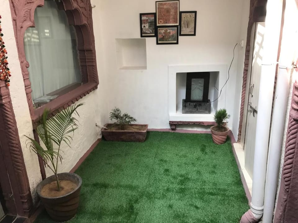 Jewel Palace Haweli Bed and Breakfast in Rajasthan