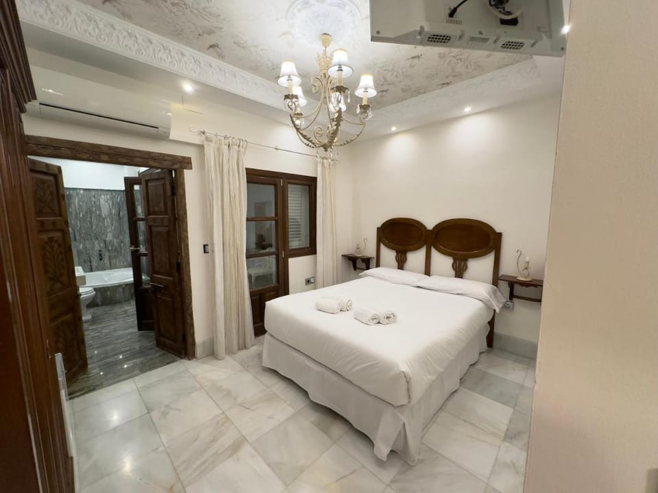 Suite Comares Lodge in Granada