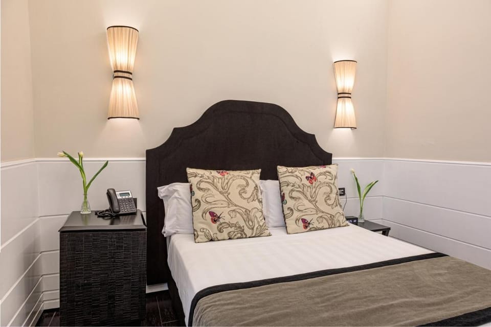 The Independent Suites Bed and Breakfast in Rome
