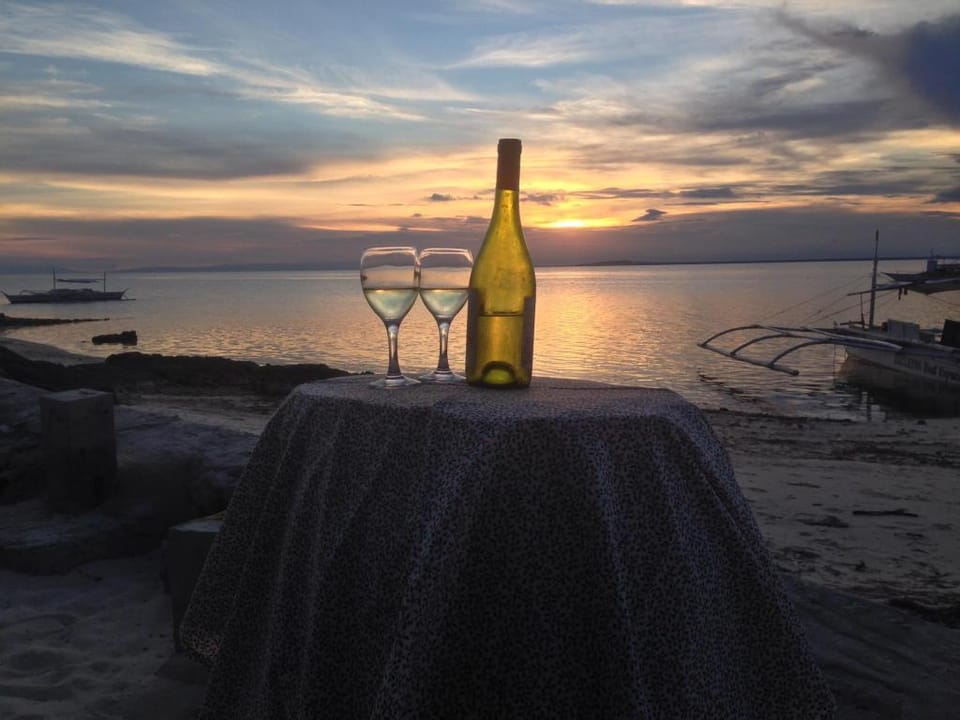 Liwayway sa Bohol - Pamilacan Bed & Breakfast Bed and Breakfast in Central Visayas