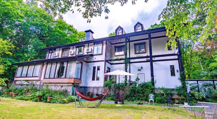 GardenPension Bed and Breakfast in Hakuba