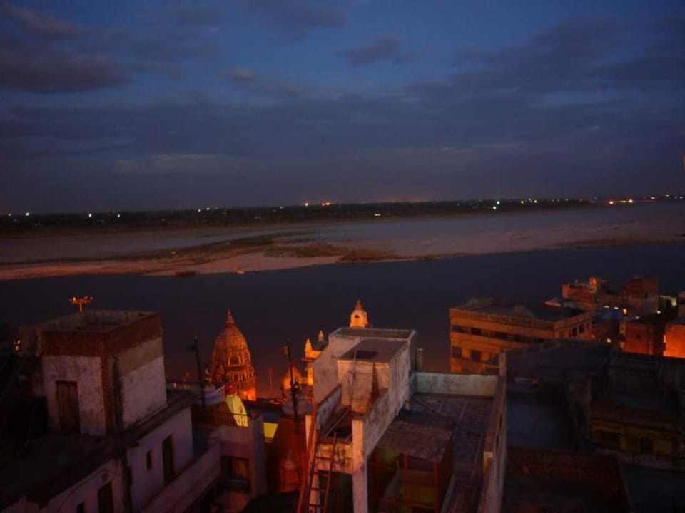 Shanti Guest House - Manikarnika Ghat Hotel in Varanasi