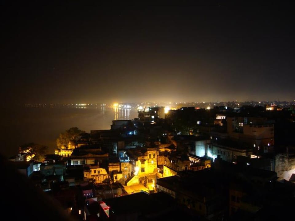 Shanti Guest House - Manikarnika Ghat Hotel in Varanasi