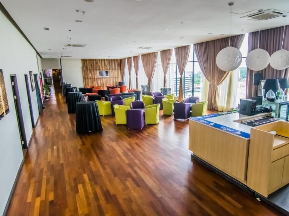 Marina Travellers Suite at Sky Karamunsing Apartment in Kota Kinabalu