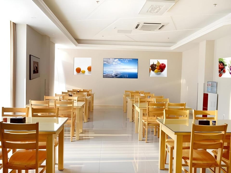 GreenTree Inn Qingdao Jiaozhou Bus Terminal Station Haier Avenue Express Hotel Hotel in Qingdao