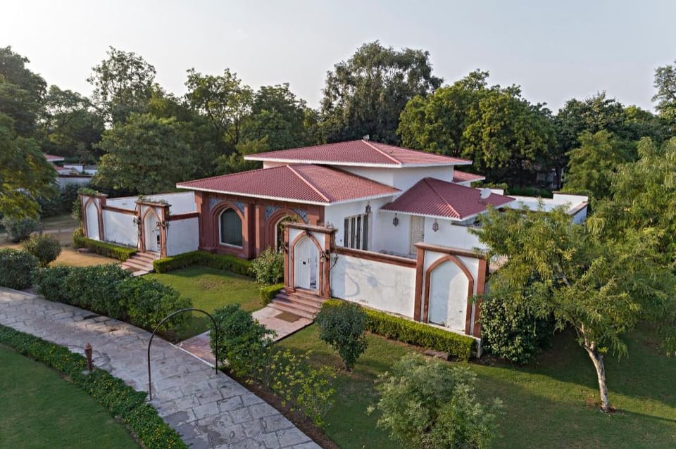Raj Niwas Palace Hotel in Uttar Pradesh