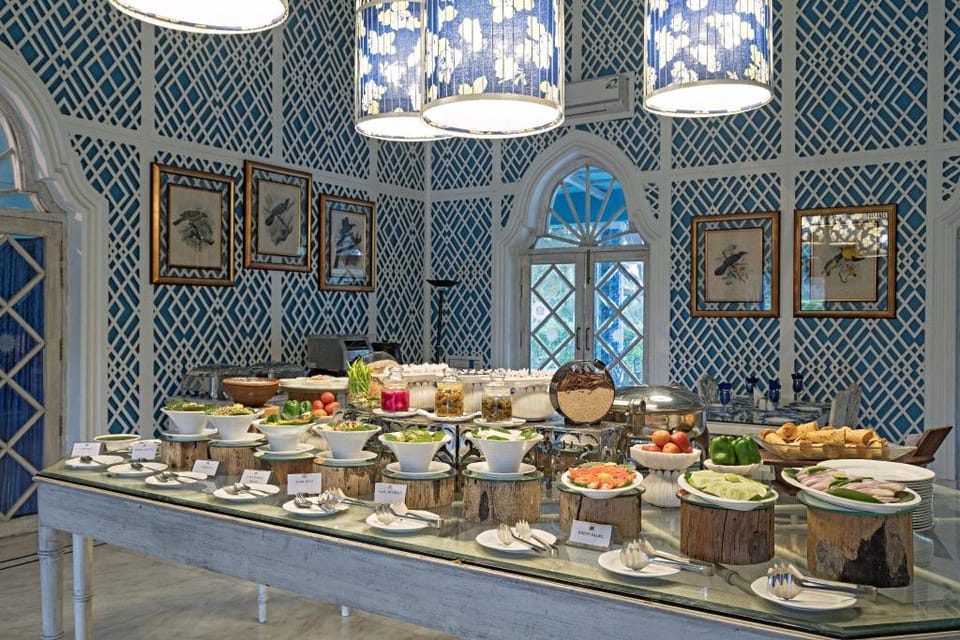 Raj Niwas Palace Hotel in Uttar Pradesh