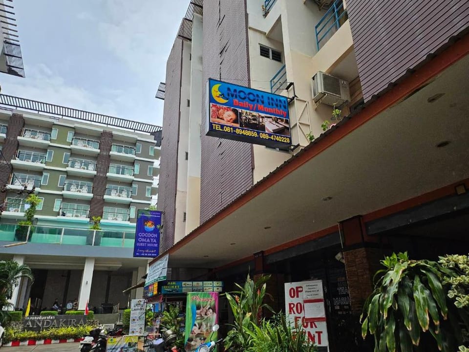 Patong Moon Inn Residence Hotel in Patong