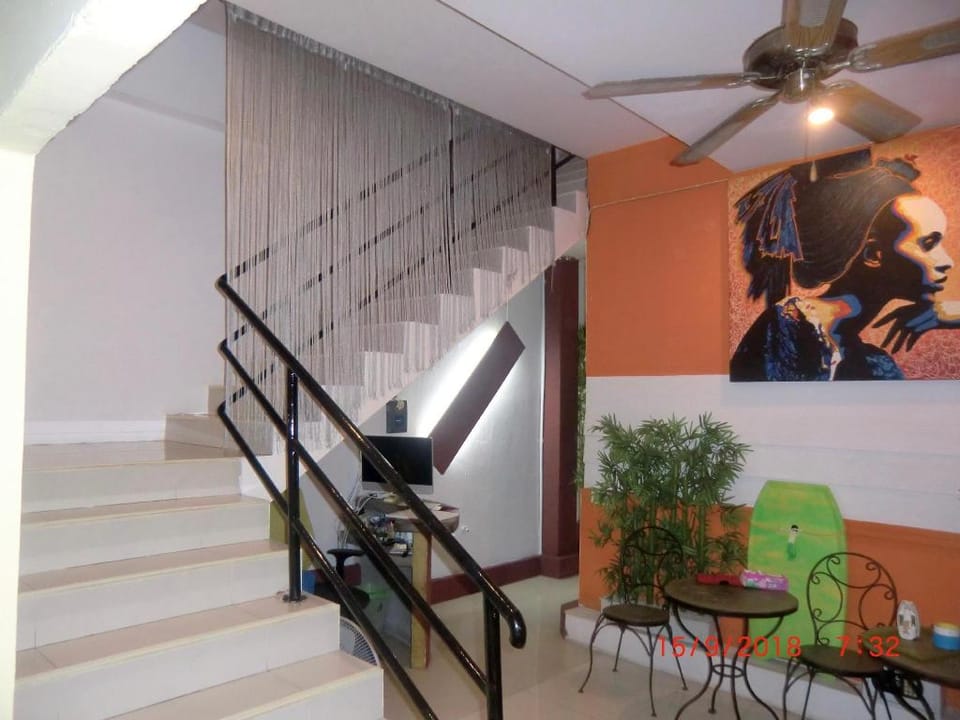 Tuscany Kata Guesthouse Bed and Breakfast in Rawai