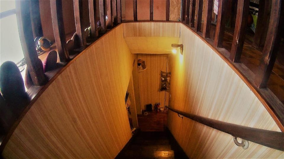 Guesthouse Nandeyanen Hotel in Okinawa Prefecture