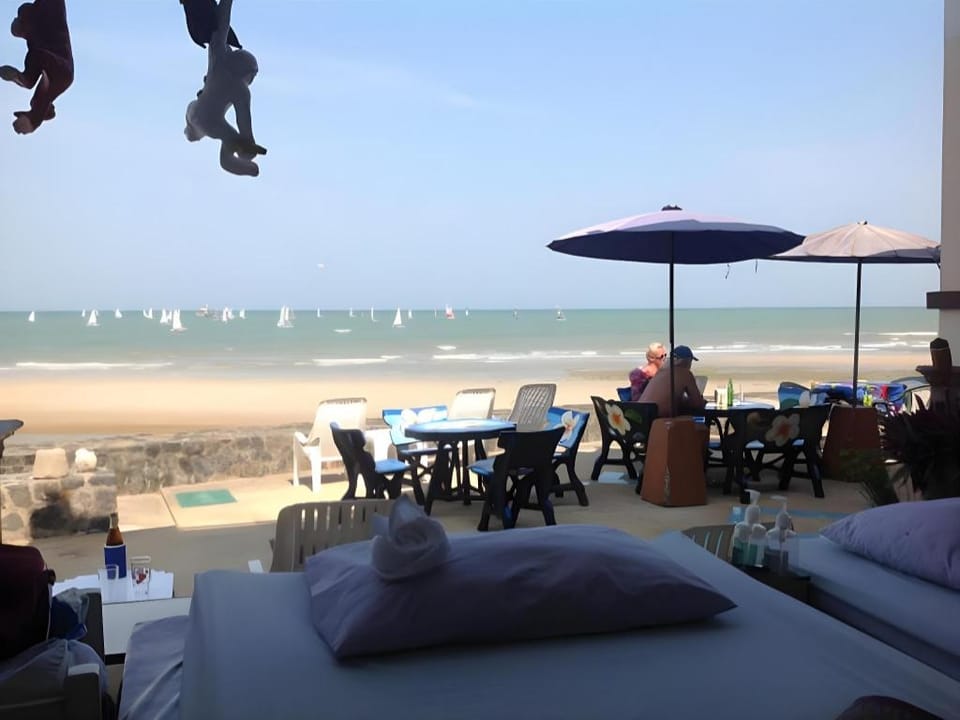 Sea Breeze Guesthouse Hotel in Thailand