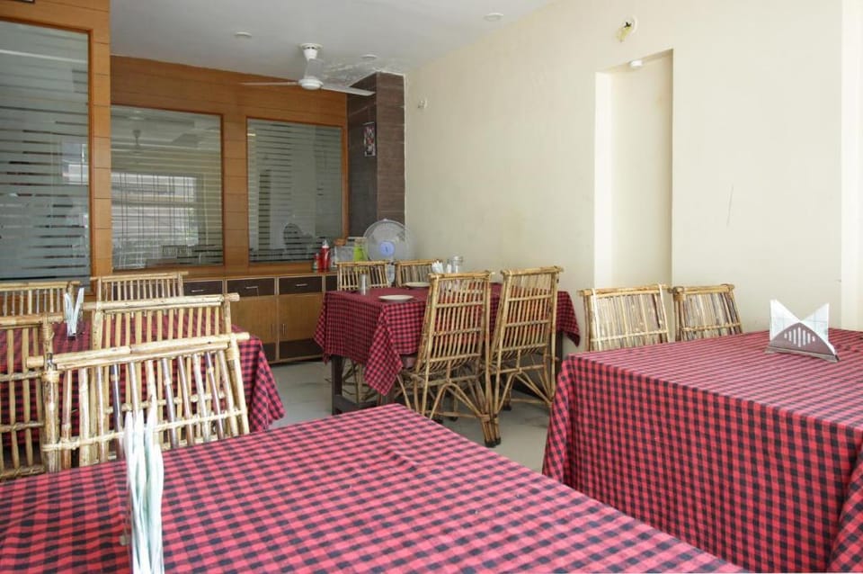 Hotel Devoy Inn Hotel in Rishikesh