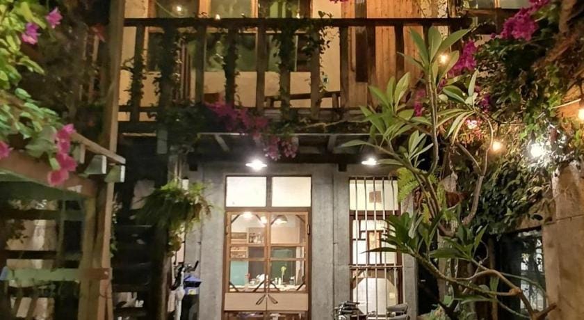 Alley Walk B & B Vacation rental in Kaohsiung