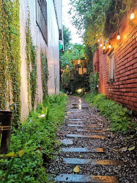 Alley Walk B & B Vacation rental in Kaohsiung