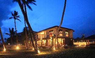 Beachfront Villa In Ahangama Villa in Ahangama
