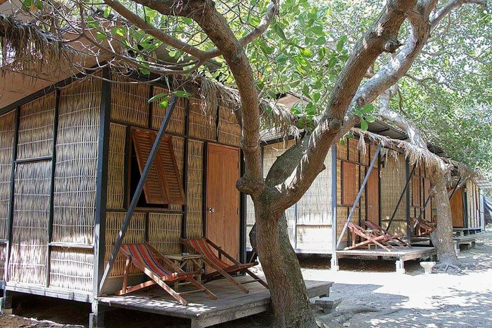 Little Hut Resort in Ko Phayam