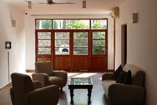 Embassy Suites Apartment in Colombo