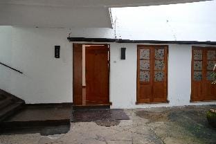 Embassy Suites Apartment in Colombo