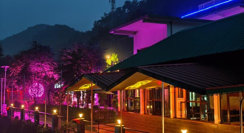 SB Mount Resort Hotel in Uttarakhand