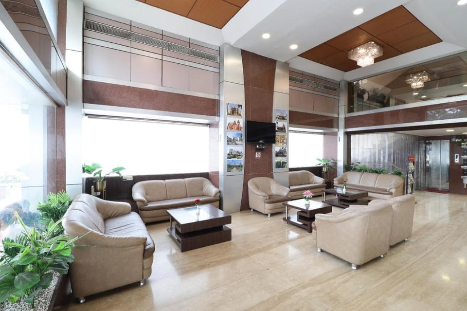 Hotel President - Pure Vegetarian Hotel in India