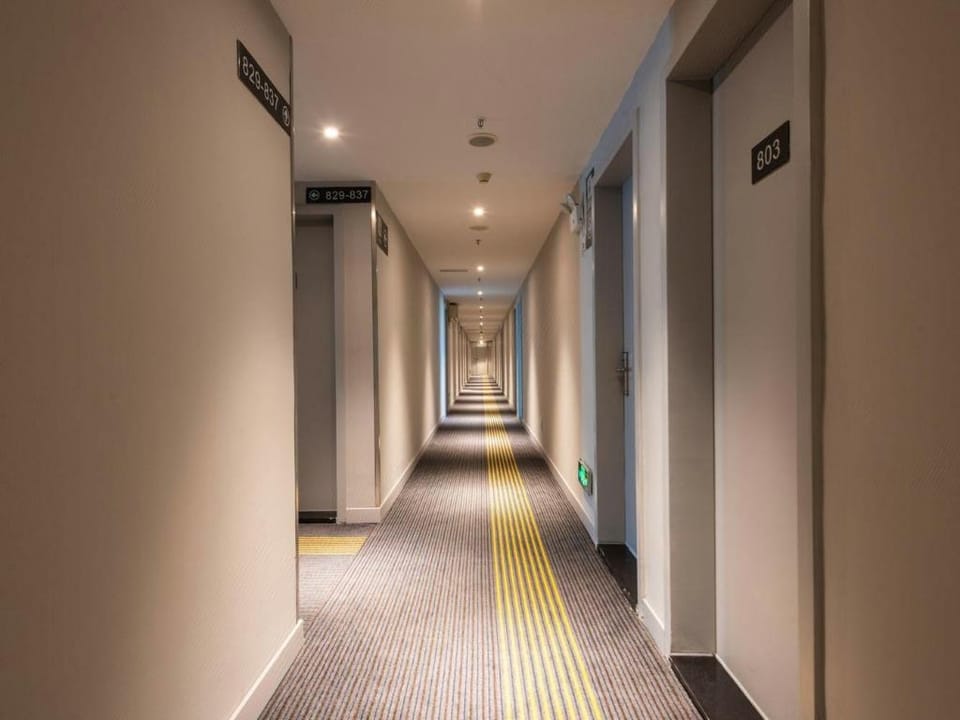 7 Days Inn Guangzhou Xinshi Baixin Plaza Hotel in Guangzhou