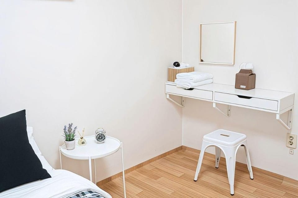 The Blossom Yeonnam Guesthouse Bed and Breakfast in Seoul