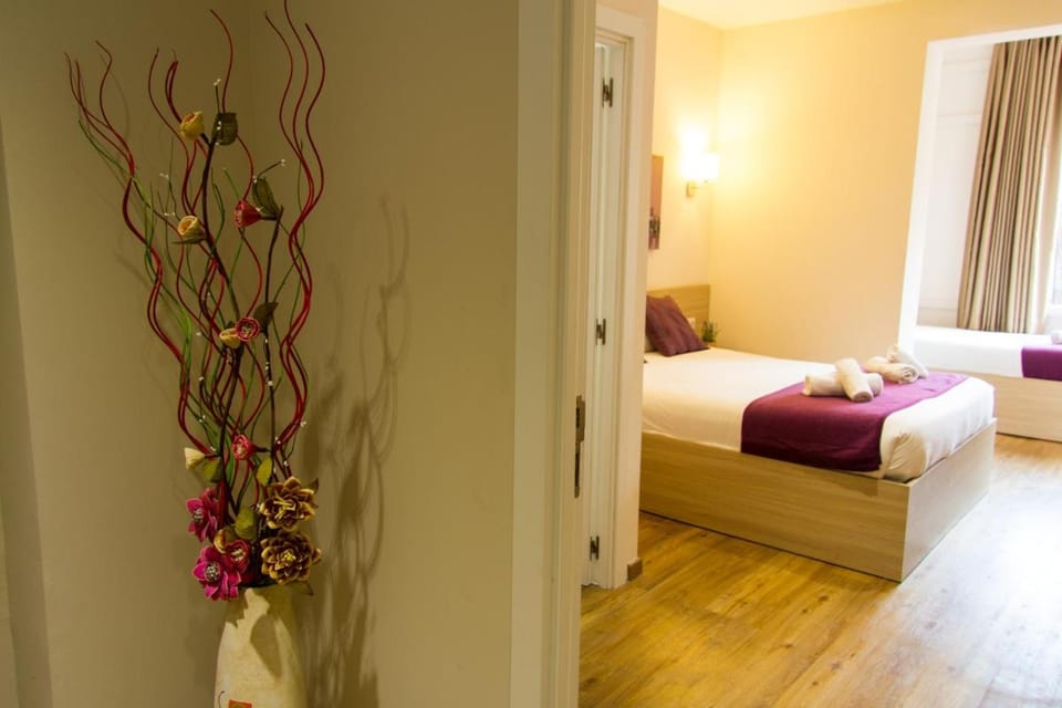 Hostal Barcelona Travel Bed and Breakfast in Barcelona