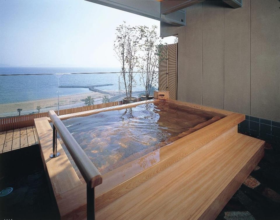 Nishiura Grand Hotel KIKKEI Ryokan in Aichi Prefecture