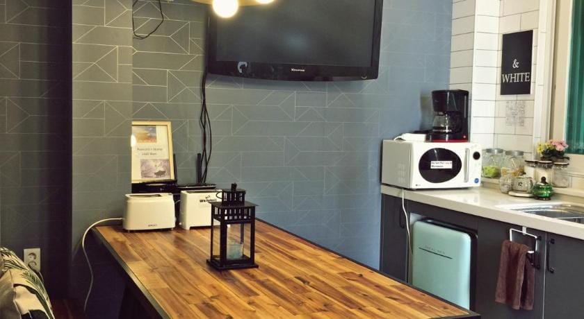 Whitetail Guesthouse Bed and Breakfast in Seoul