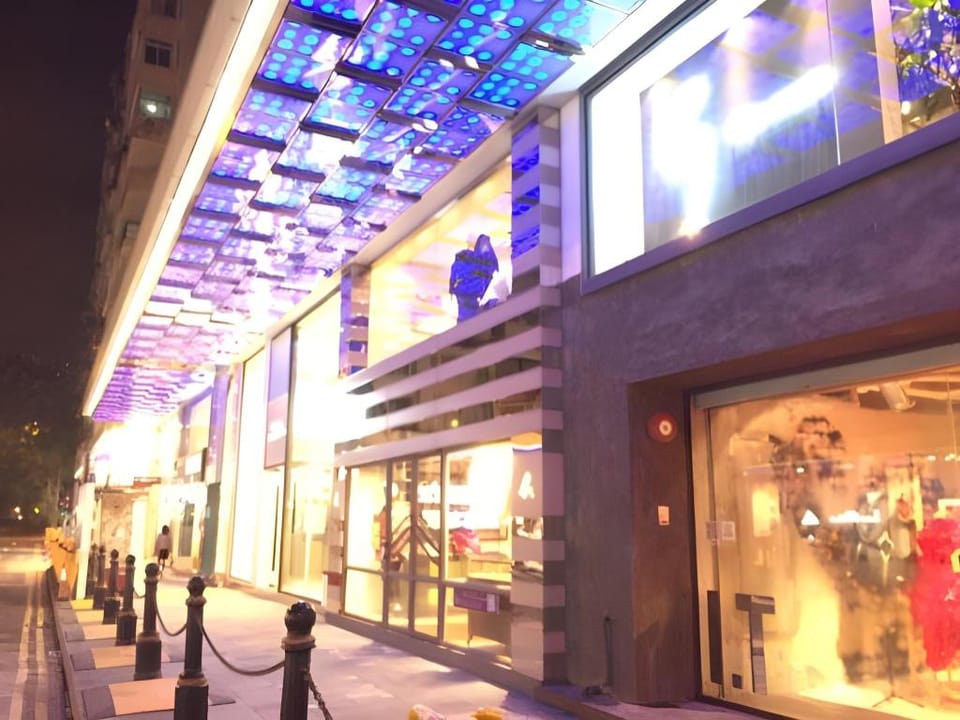 Seasons Hotel – Causeway Bay Bed and Breakfast in Hong Kong