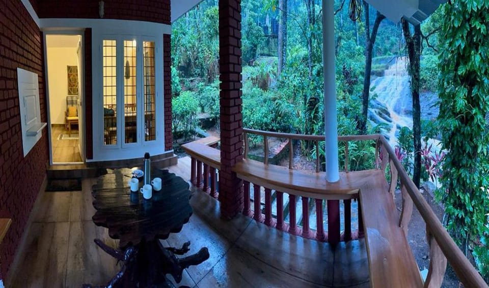 Falling Waters Resort Hotel in Kerala