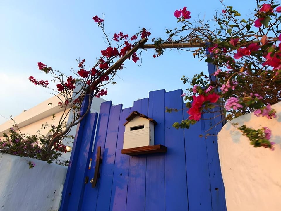 Beach House Bed and Breakfast in Hengchun Township
