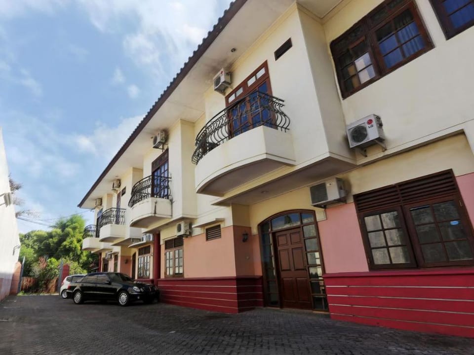 DS CoLive Sinabung Hotel in Indonesia