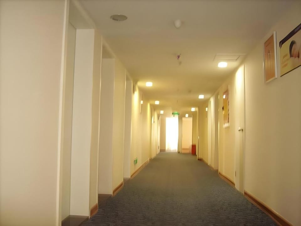 7 Days Inn Deyang Wenmiao Square Hotel in Chengdu