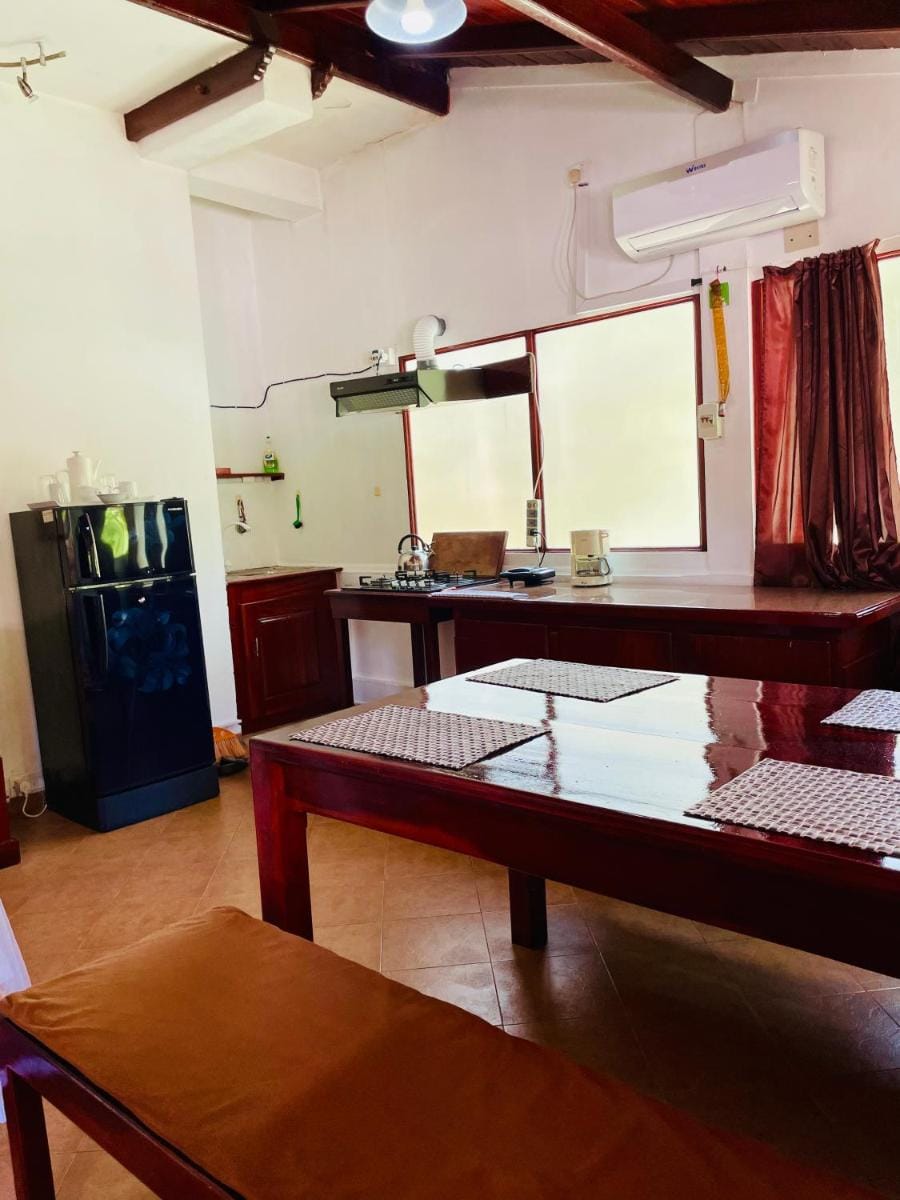 White Villa Apartment in Southern Province