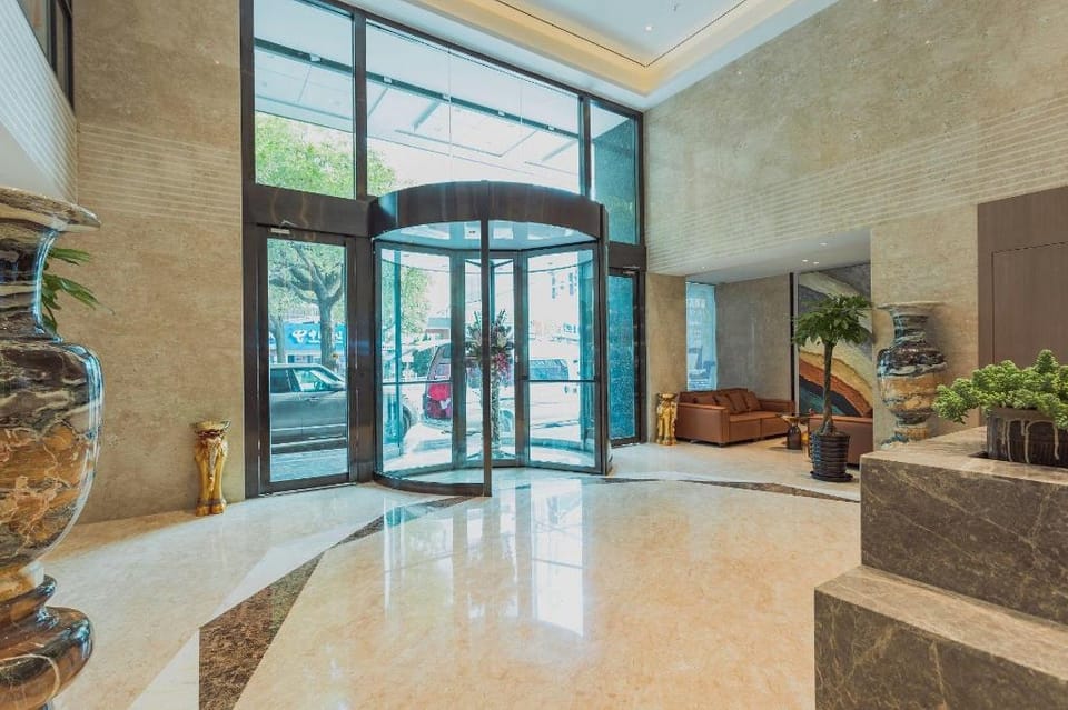 Starway Hotel Dali Erhai Lake Jiashibo Avenue Hotel in China