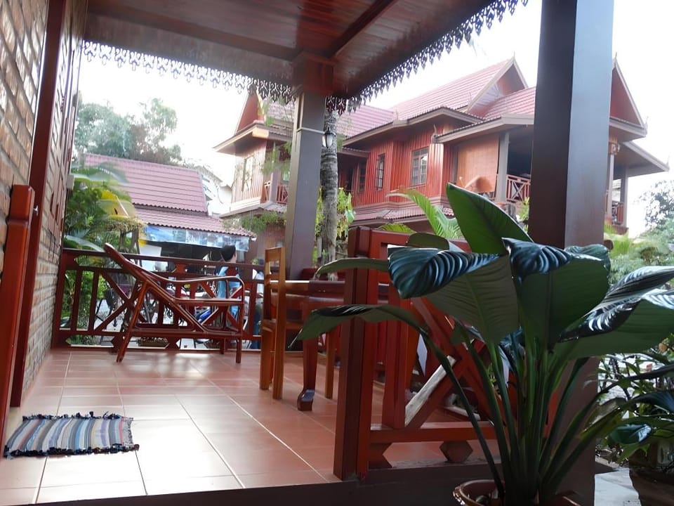 Zuela Guesthouse and Restaurant Hotel in Laos