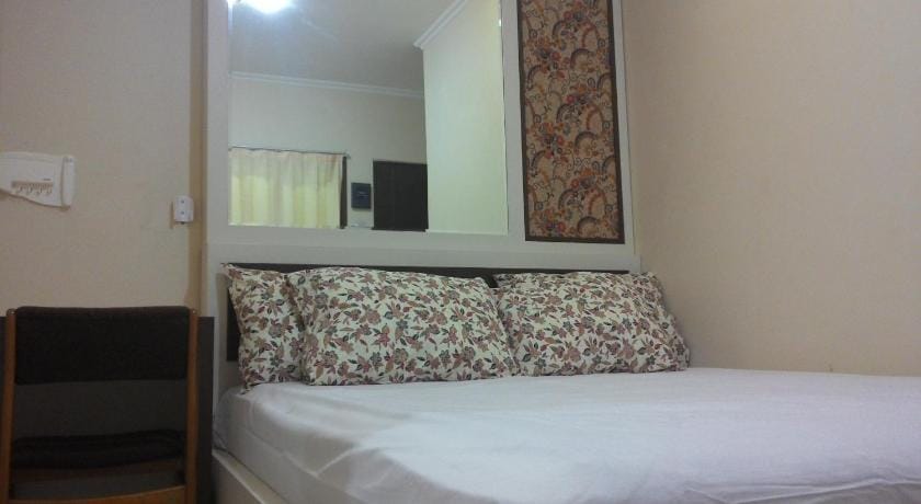 Kantos Guest House Bed and Breakfast in Jakarta