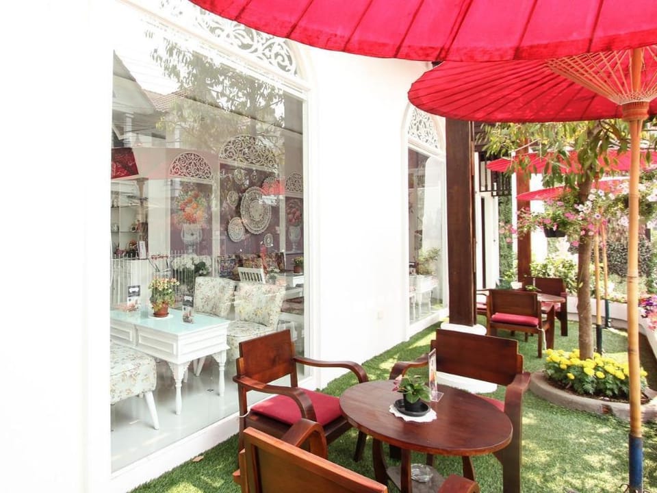 Ratchiangsaen Flora House Hotel in Chiang Mai