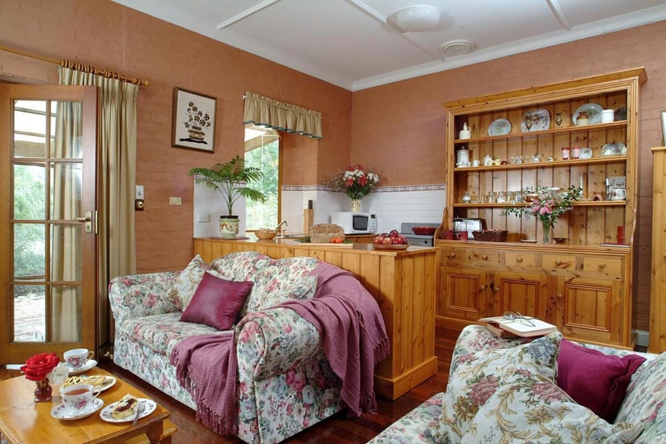 Amanda's Cottage 1899 Bed and Breakfast in Adelaide